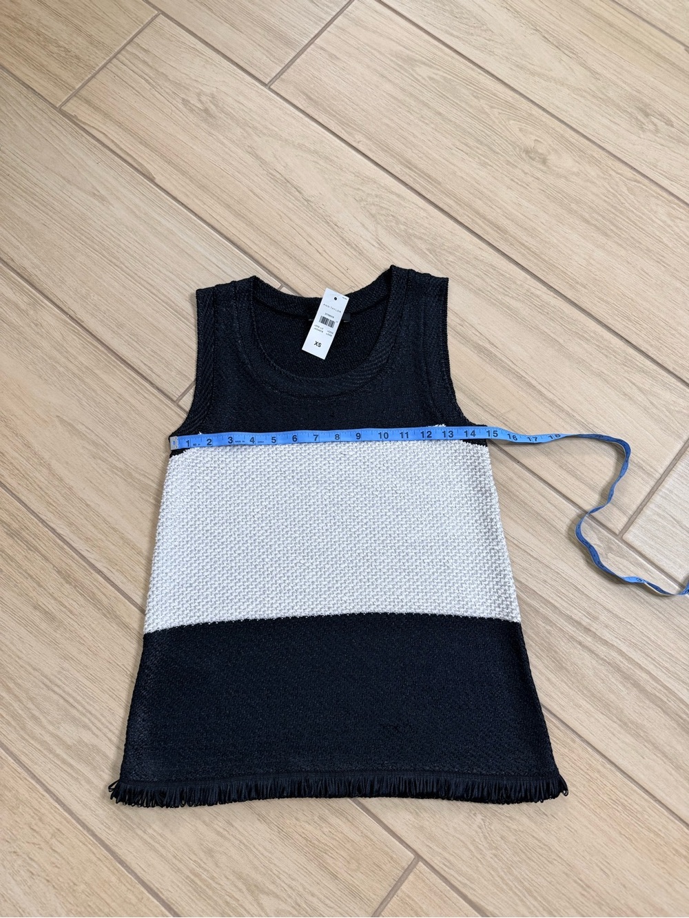 NWT Ann Taylor Colorblock Knit Sweater Tank Top XS Black White Fringe Vest - Picture 6 of 8
